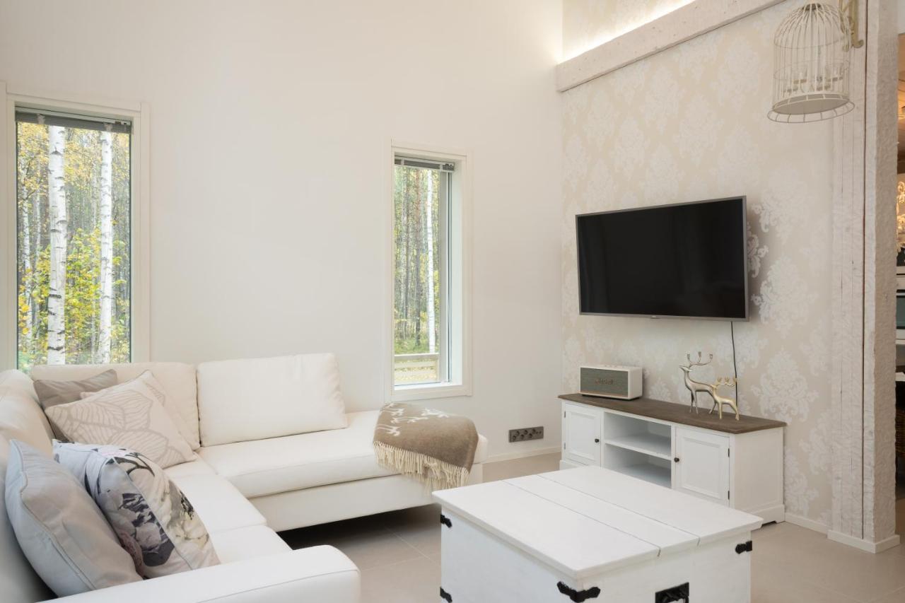 Luxurious Villa Kinos With Jacuzzi Rovaniemi Luaran gambar